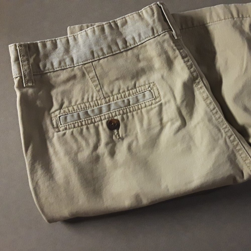 Faded Glory Khaki Shorts 36